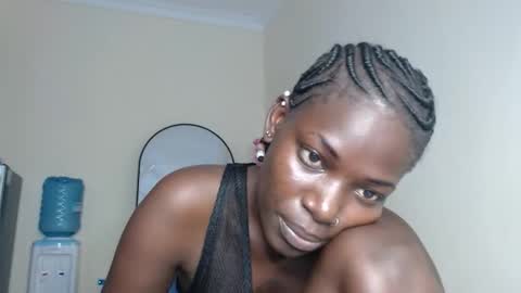 luo_queen online show from March 11, 11:57 am