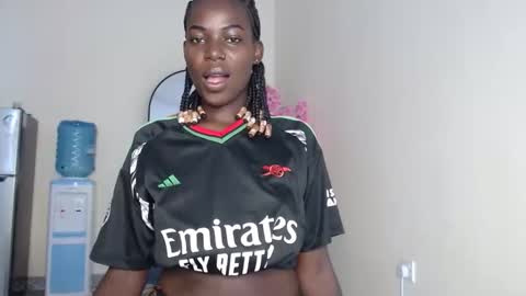 luo_queen online show from March 8, 7:01 am