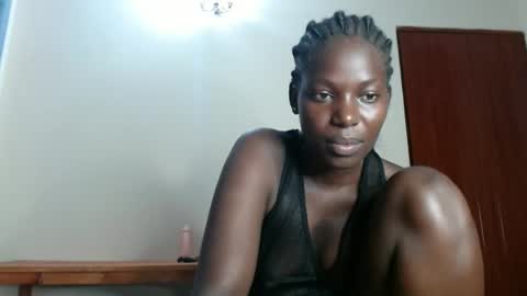 luo_queen online show from January 10, 9:20 pm