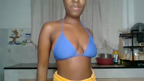 Snapshot of lushlola254 chatting on October 5, 6:26 pm lushlola254 online show from October 5, 6:26 pm