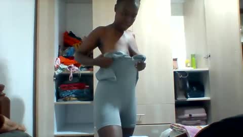 lushlola254 online show from February 7, 6:55 pm