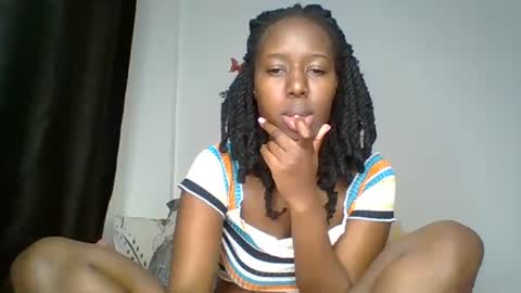Snapshot of lushlola254 chatting on October 2, 11:03 pm lushlola254 online show from October 2, 11:03 pm