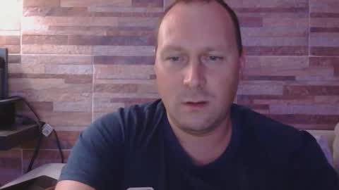 lustonfan online show from April 21, 2:51 am