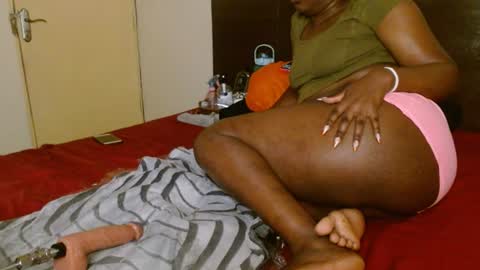 lustrous-choco online show from July 28, 3:21 pm