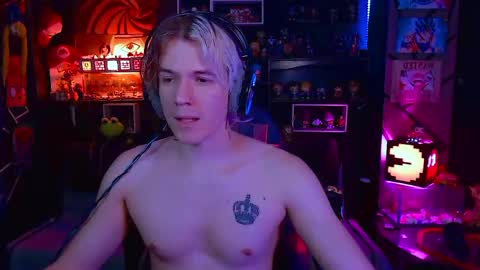 lustymatt online show from November 3, 1:50 am