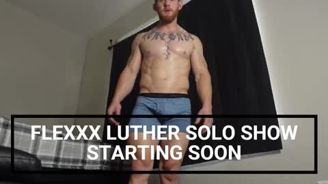 luther_daddy online show from November 9, 7:27 pm