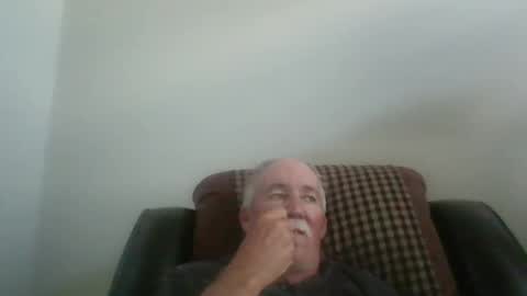 luv269er online show from May 6, 8:48 pm