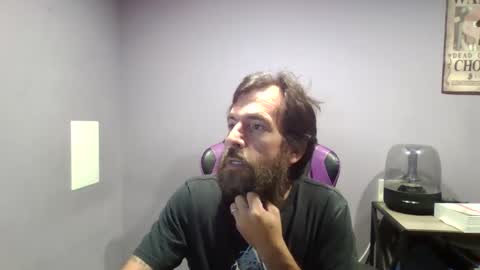 Snapshot of luv2likslit611455 chatting on September 14, 10:49 am Luv2likslit online show from September 14, 10:49 am