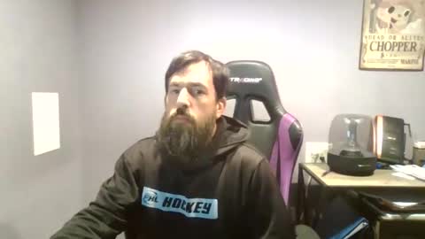 Snapshot of luv2likslit611455 chatting on October 18, 8:40 am Luv2likslit online show from October 18, 8:40 am