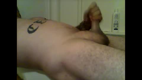 Snapshot of luv2stroke209 chatting on October 6, 4:30 am luv2stroke209 online show from October 6, 4:30 am