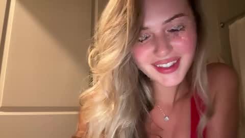 Aimee online show from May 20, 2:52 am