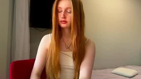 lux_angel online show from April 29, 11:20 pm