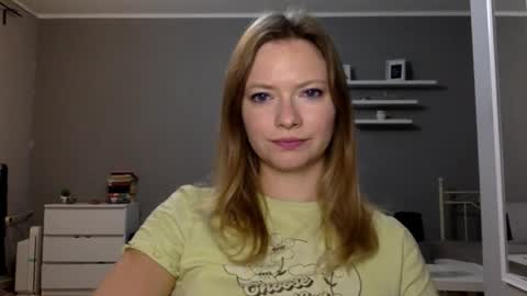 Snapshot of lux_millie chatting on September 23, 8:59 pm Millie online show from September 23, 8:59 pm