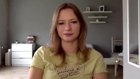 Snapshot of lux_millie chatting on October 11, 2:11 pm Millie online show from October 11, 2:11 pm