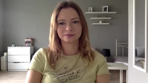 Snapshot of lux_millie chatting on October 10, 2:01 pm Millie online show from October 10, 2:01 pm