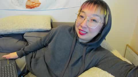 LuxGray online show from February 1, 4:14 am