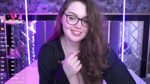 luxsopphia_ online show from May 6, 12:44 pm