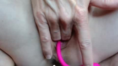 Snapshot of luxurylips chatting on October 21, 3:33 am Lux for your fun online show from October 21, 3:33 am
