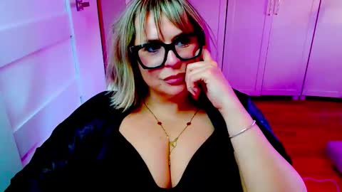 Diana online show from April 29, 5:30 pm