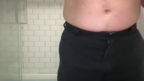 lvguynextdoor440656 online show from June 18, 9:09 pm