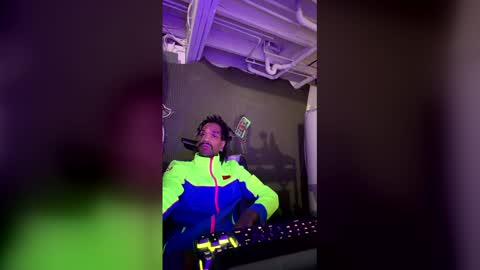 lxrdhxkvgemvsterjuice online show from April 28, 1:37 pm
