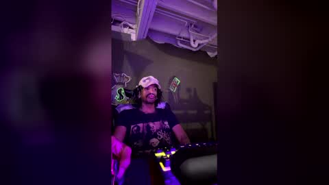 lxrdhxkvgemvsterjuice online show from May 4, 1:17 pm
