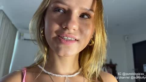 lxsundolyxl_ online show from April 1, 4:13 am