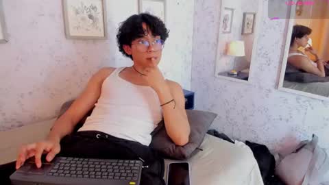Lyan online show from June 20, 8:15 pm