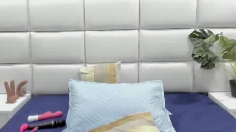 Lya Sweetxx  online show from April 28, 2:38 am
