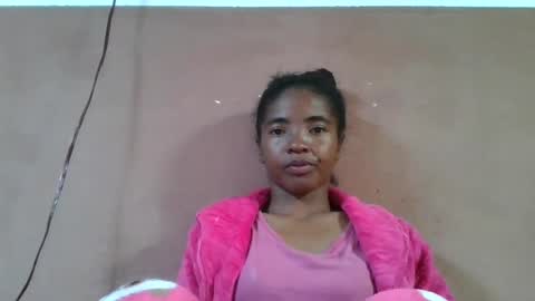 lydie856696 online show from July 7, 7:23 am