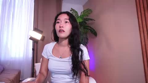 Lyhana Lee online show from June 28, 2:13 pm