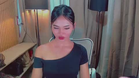 LYKA LOOPS online show from June 17, 6:35 pm