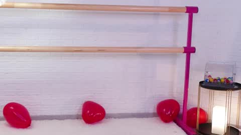 Snapshot of lyly_loveyou chatting on February 16, 9:37 am Lyly online show from February 16, 9:37 am