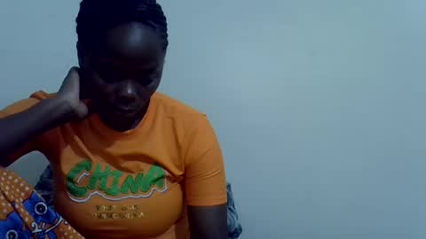 lyn_anna online show from July 5, 6:04 pm