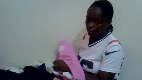 lyn_anna online show from June 21, 11:38 am