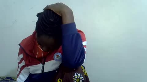 lyn_anna online show from June 28, 8:05 pm