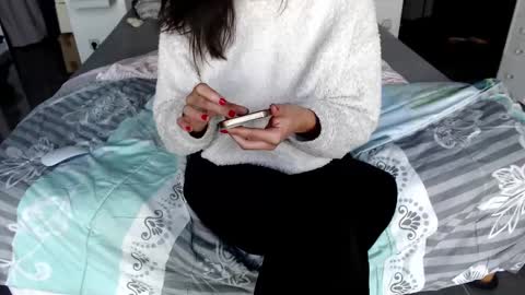 lynagreen online show from October 13, 9:44 am