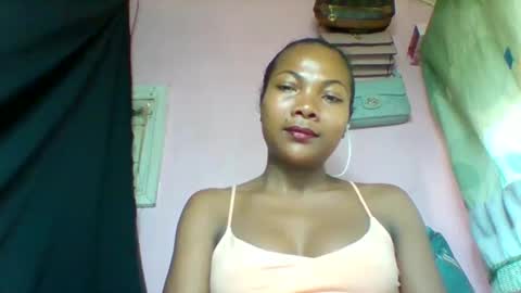 lyndah19 online show from March 21, 8:30 am