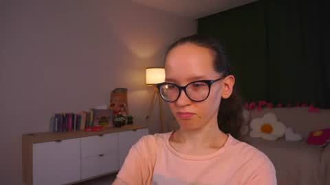 Sara online show from July 27, 4:37 pm