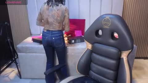 lynn_turner_ online show from July 20, 1:02 pm