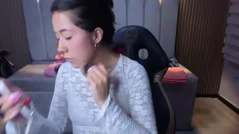 lynn_turner_ online show from July 24, 1:19 pm