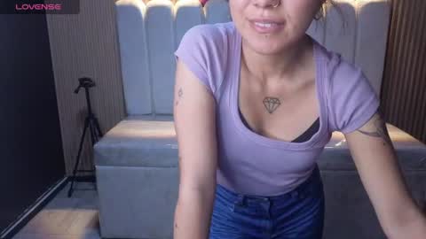 lynn_turner_ online show from July 13, 1:04 pm