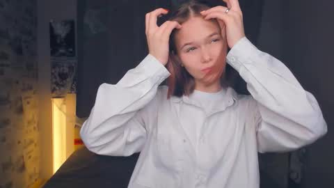 Cozy Lynns room online show from November 13, 9:56 am