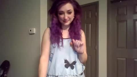 Lynn  online show from February 8, 2:59 am