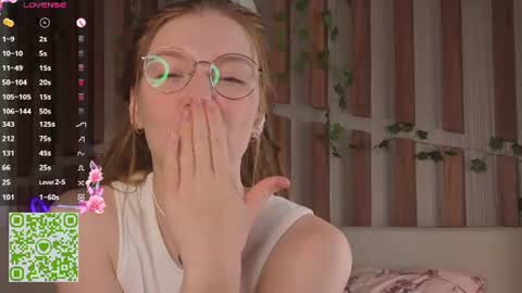 Lyra online show from July 26, 12:41 am