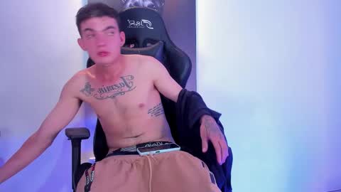 m0ntana777 online show from November 29, 10:06 pm