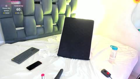 Mila online show from February 12, 5:38 pm