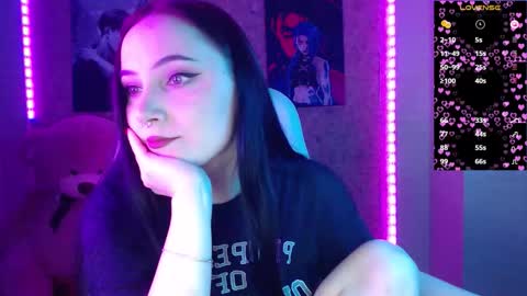 Melissa online show from November 15, 7:04 pm