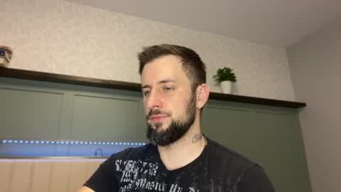 m_stephen online show from April 23, 3:14 am