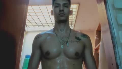 Snapshot of maaster420 chatting on February 18, 3:31 pm itgram pezlo josue online show from February 18, 3:31 pm